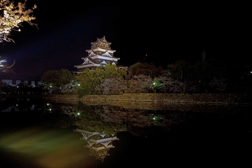 広島城の夜景