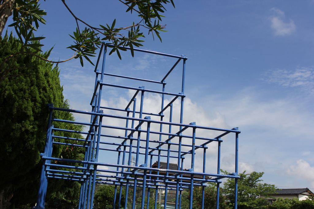 ジャングルジム