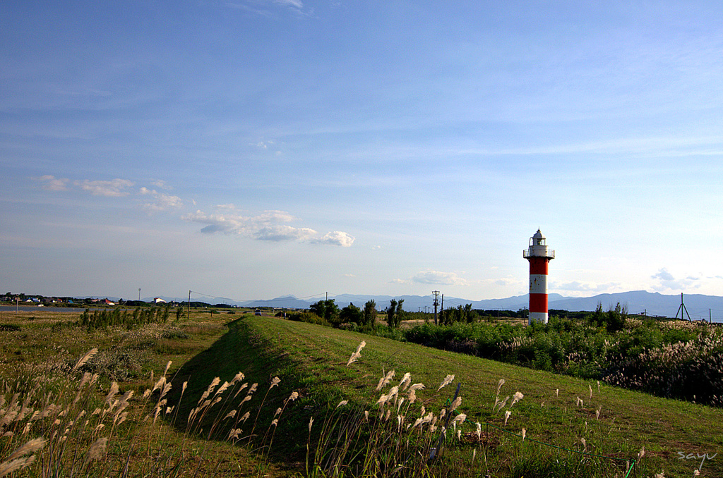 灯台と空