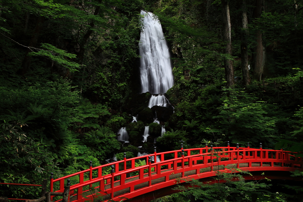 不動の滝（岩手県八幡平市）