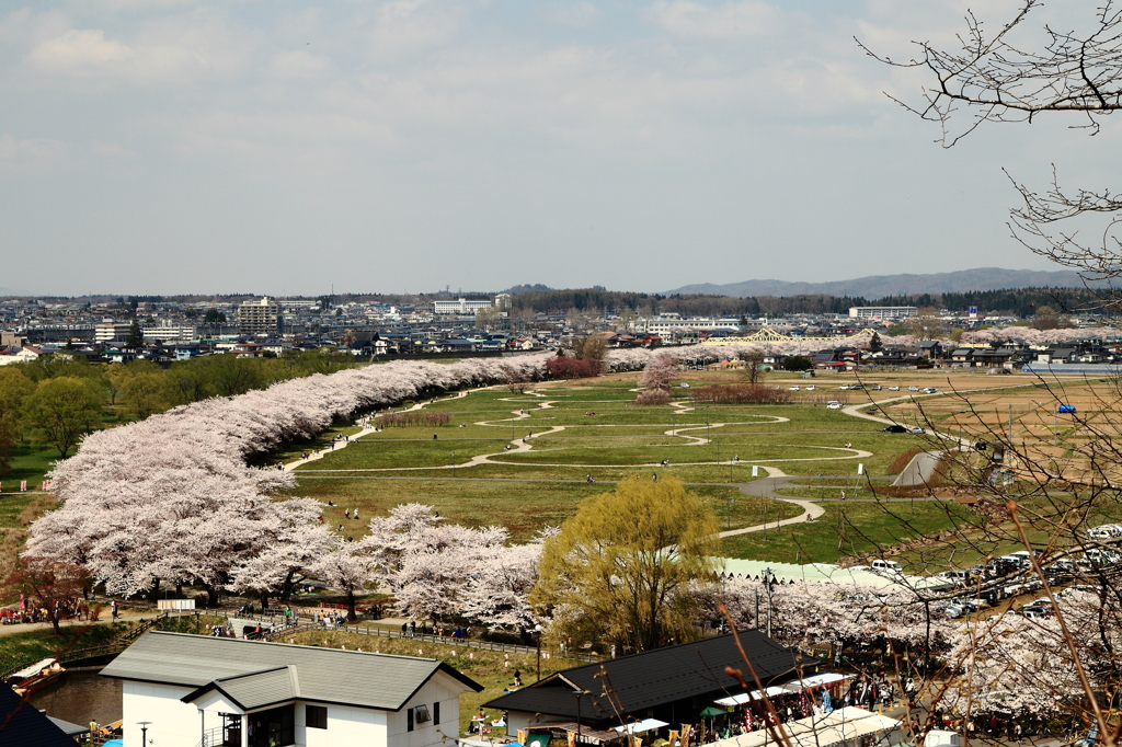 展勝地全景