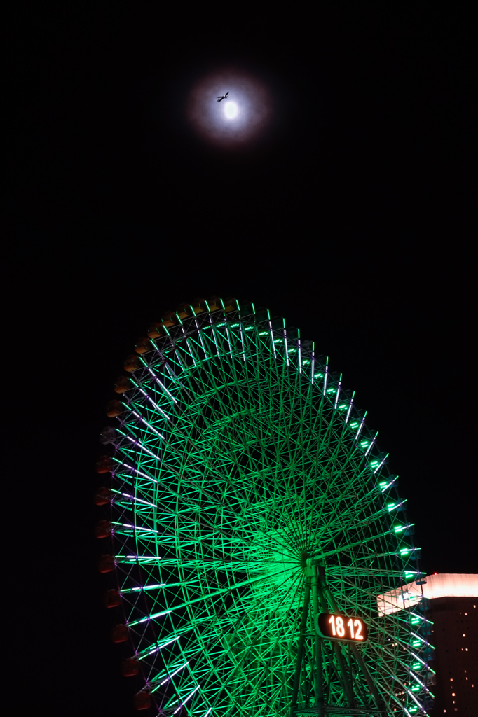月夜のみなとみらい