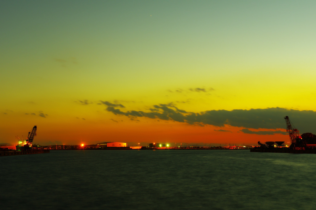 ＣＴＥ　１８１８