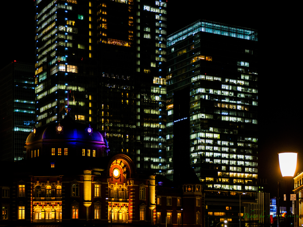 東京駅夜景..