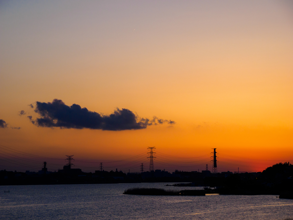 手賀沼〜春の夕暮れ..