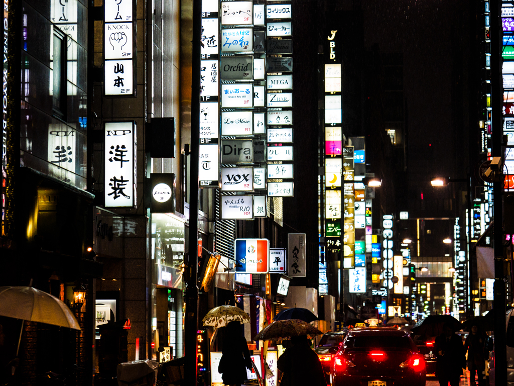 雨のネオン街 2 By ブラックオパール Id 写真共有サイト Photohito