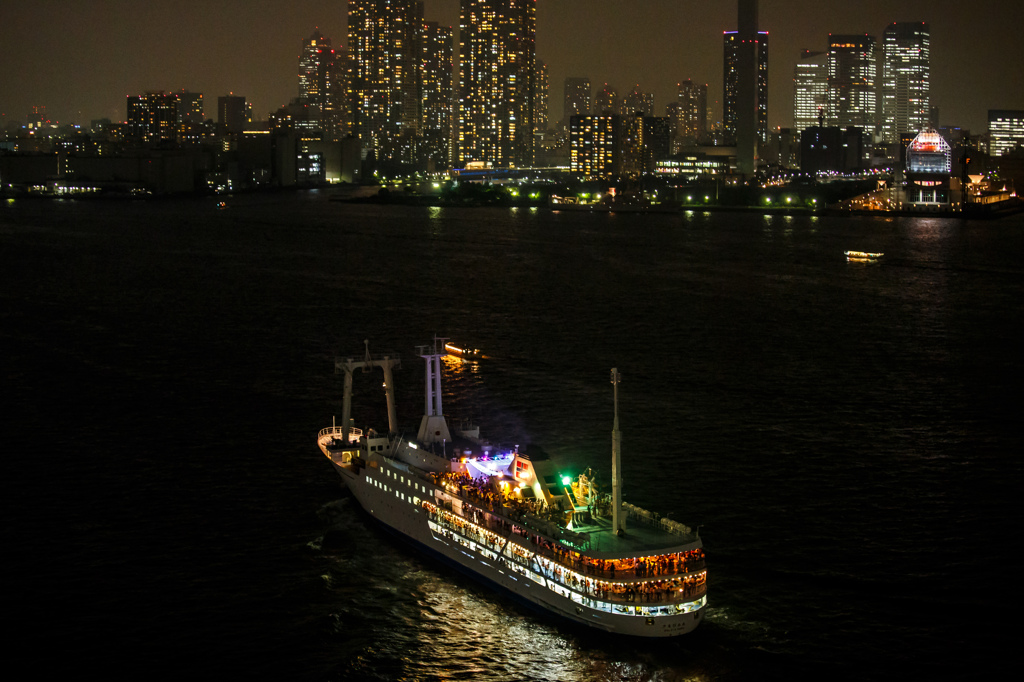 夜の航海 〜東京夜景を楽しむ