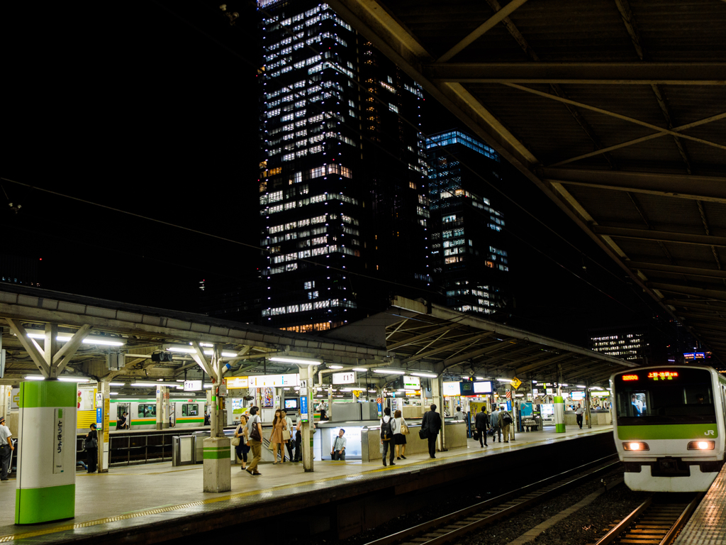 東京駅〜ホーム