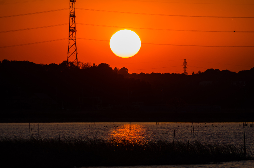 夕日と鉄塔と・・