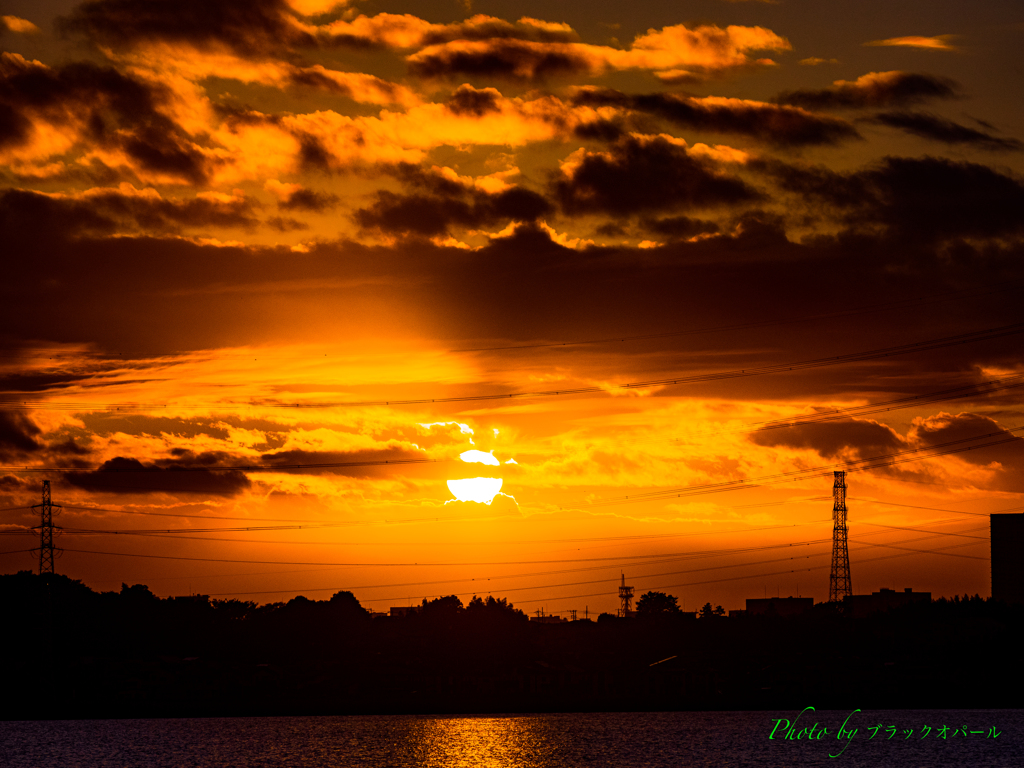 雲間の夕日..