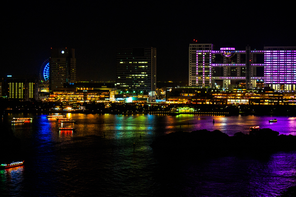 夜のお台場風景