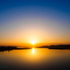 輝く朝日の手賀沼..