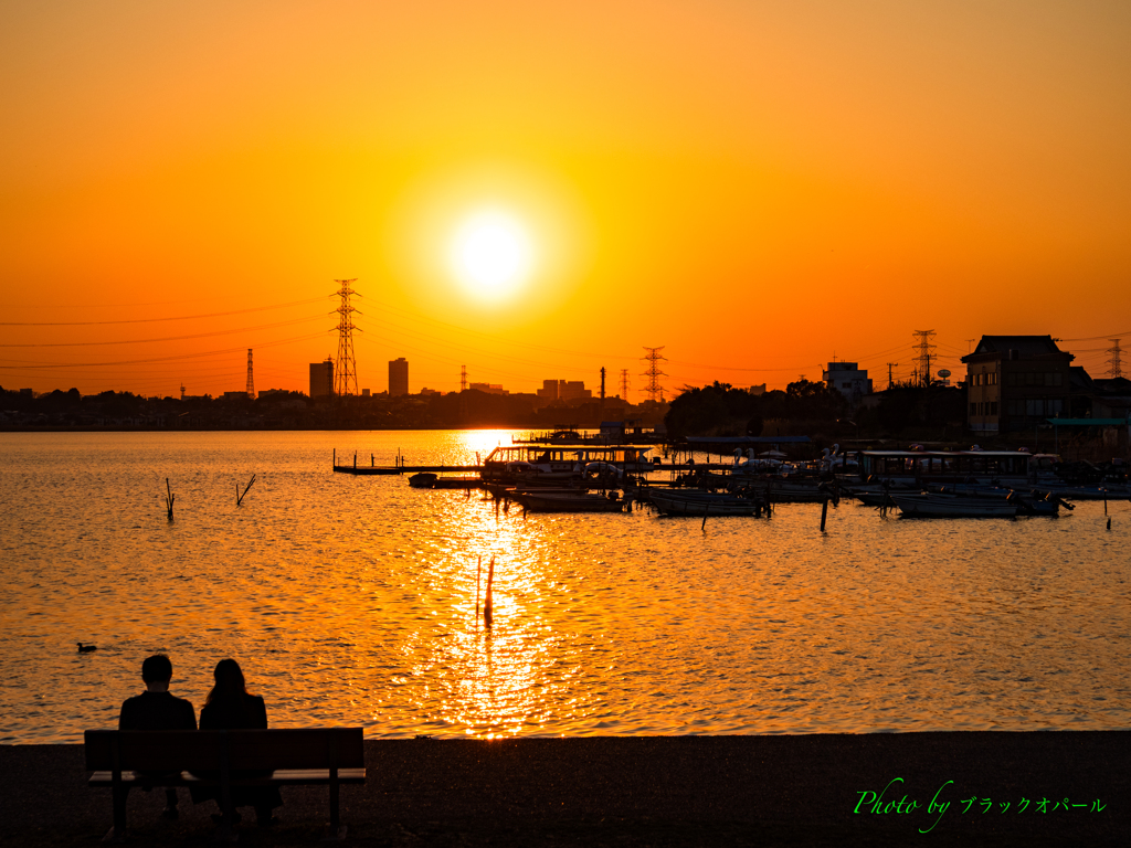 夕日輝く夕暮れは楽しき時間。。
