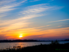 穏やかな夕暮れの手賀沼風景..