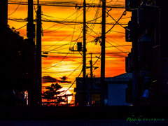 町に夕日が沈む頃..