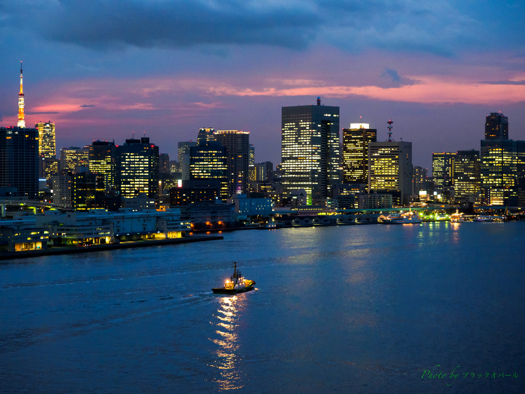 暮れゆく東京ベイエリア風景..