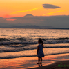 浜辺の少女..