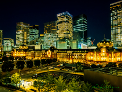 Tokyo station.. Tokyo station..