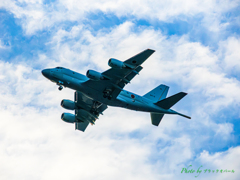頭上の自衛隊機..
