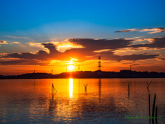 青空と夕焼けの夕暮れ..（その２）