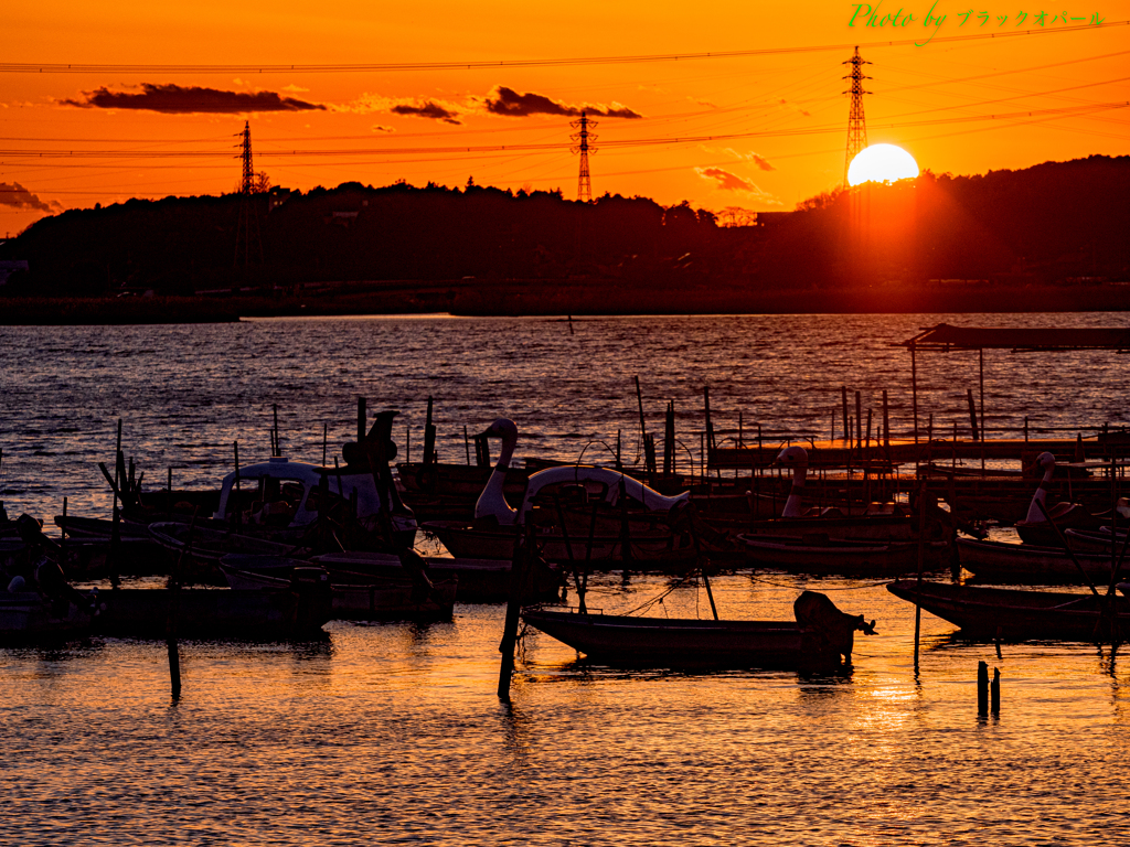 沈みかけの夕日..