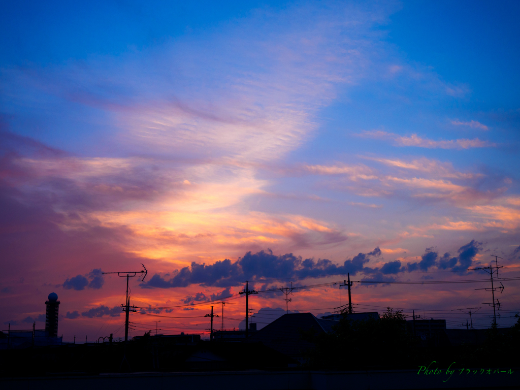 街の夕暮れ..