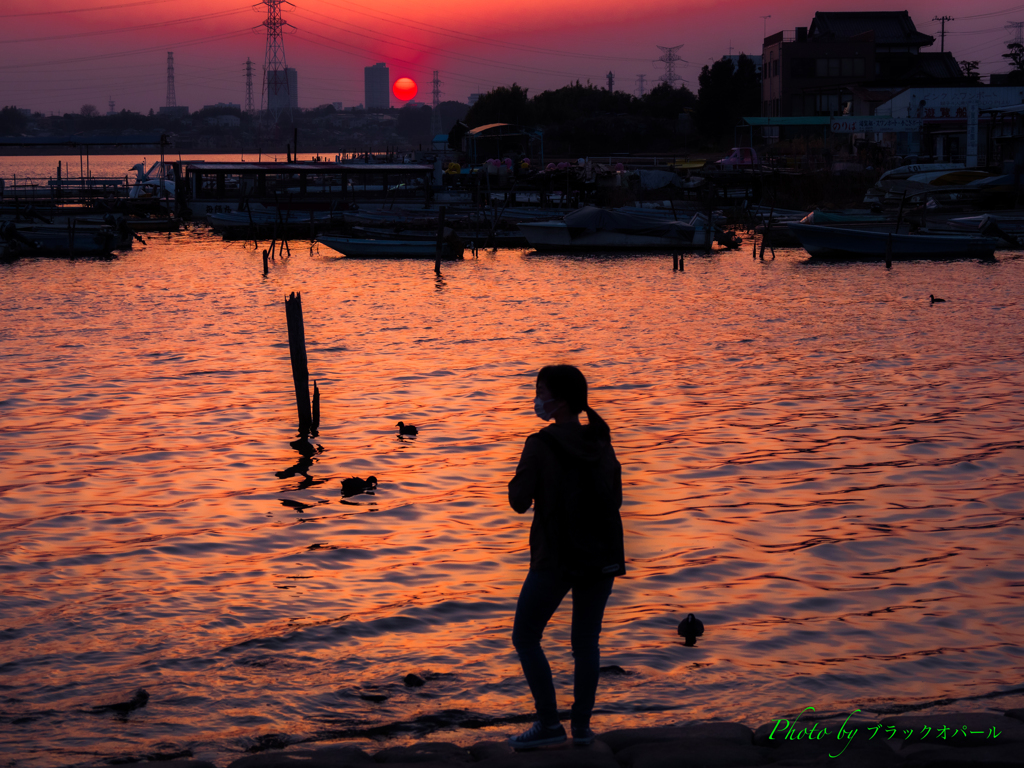 赤い夕日が沈む頃..