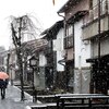 古川に降る雪