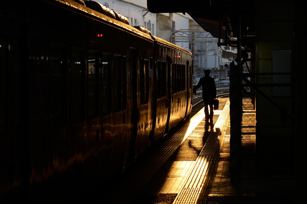 乗り込む始発駅