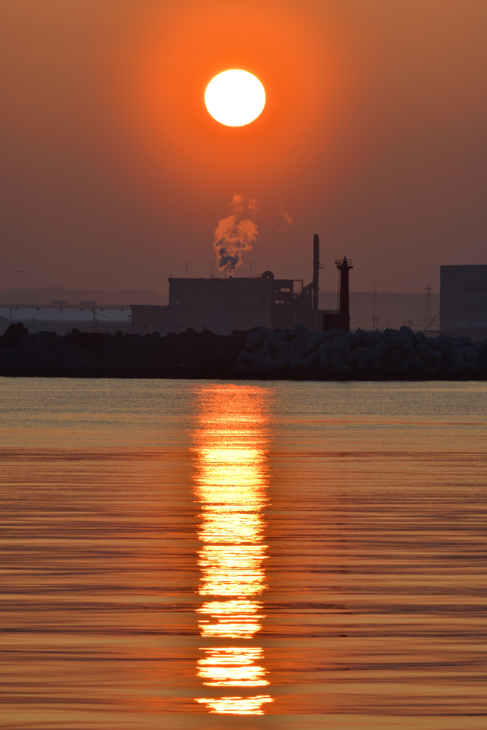 八戸港の夕陽