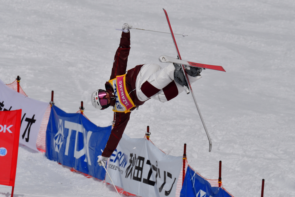 モーグルたざわ湖大会　平昌五輪金メダリストのキングズベリー