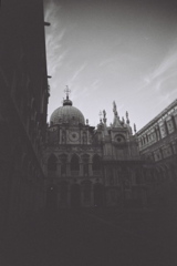 mono_01