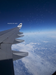 空飛ぶ結晶