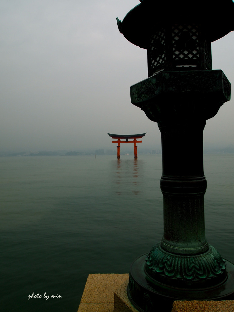 海に浮かぶ祈り