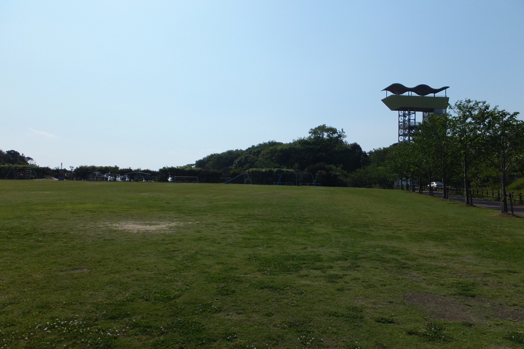 誰もいないグランド