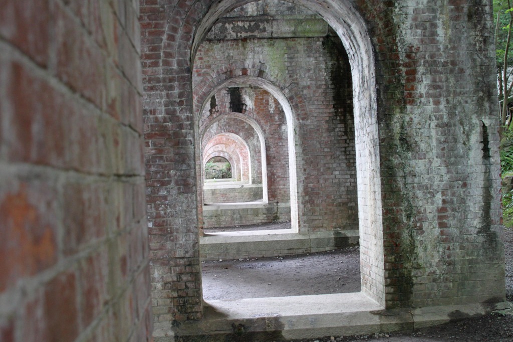 まるで迷路のような