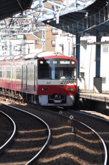 赤い列車に乗って行こう