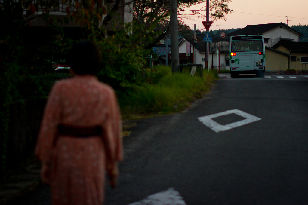 岐路の中、迫る静寂