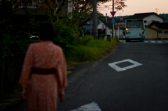 岐路の中、迫る静寂