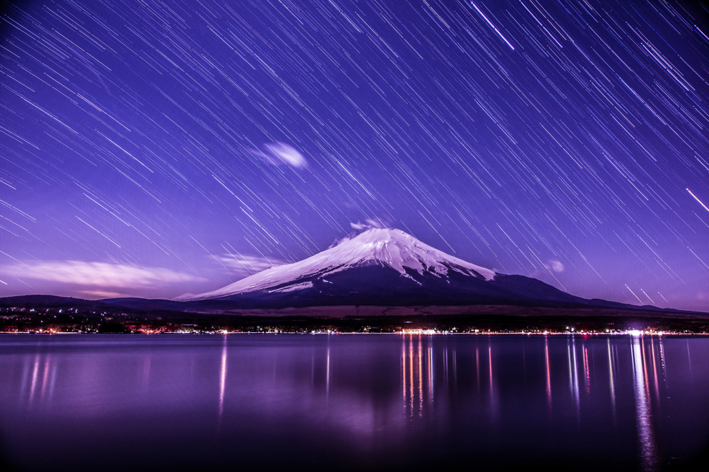 星降ル、雅夜。
