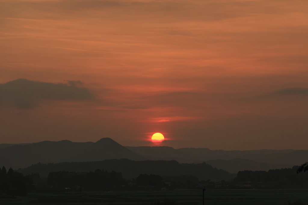 鳥神岡に沈む夕日