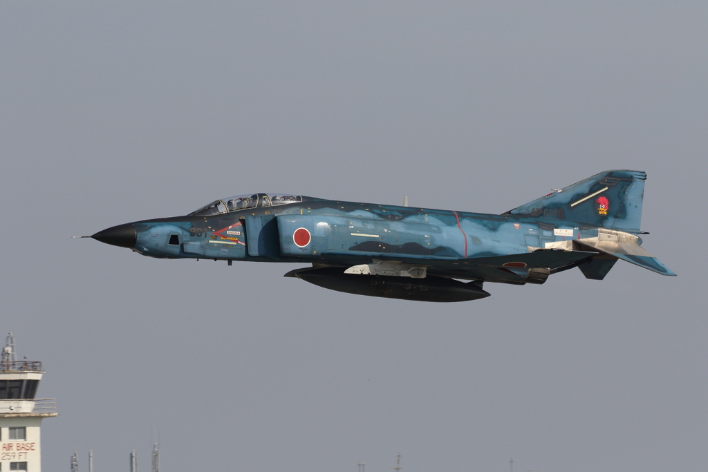 RF-4E洋上迷彩