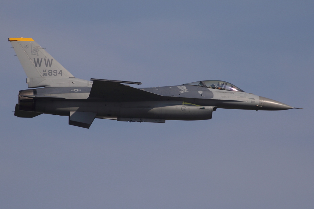 F-16