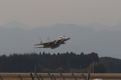 霞む山々