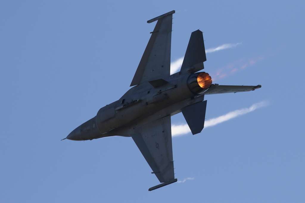 F-16