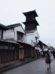 雨の川越より