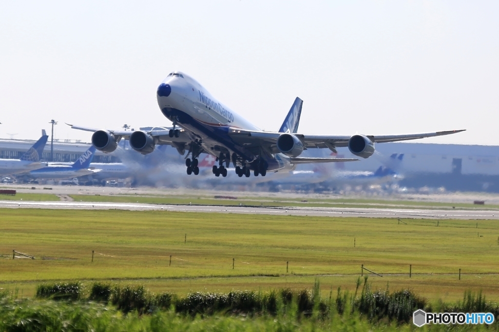 出発　NCA 747-8KZF
