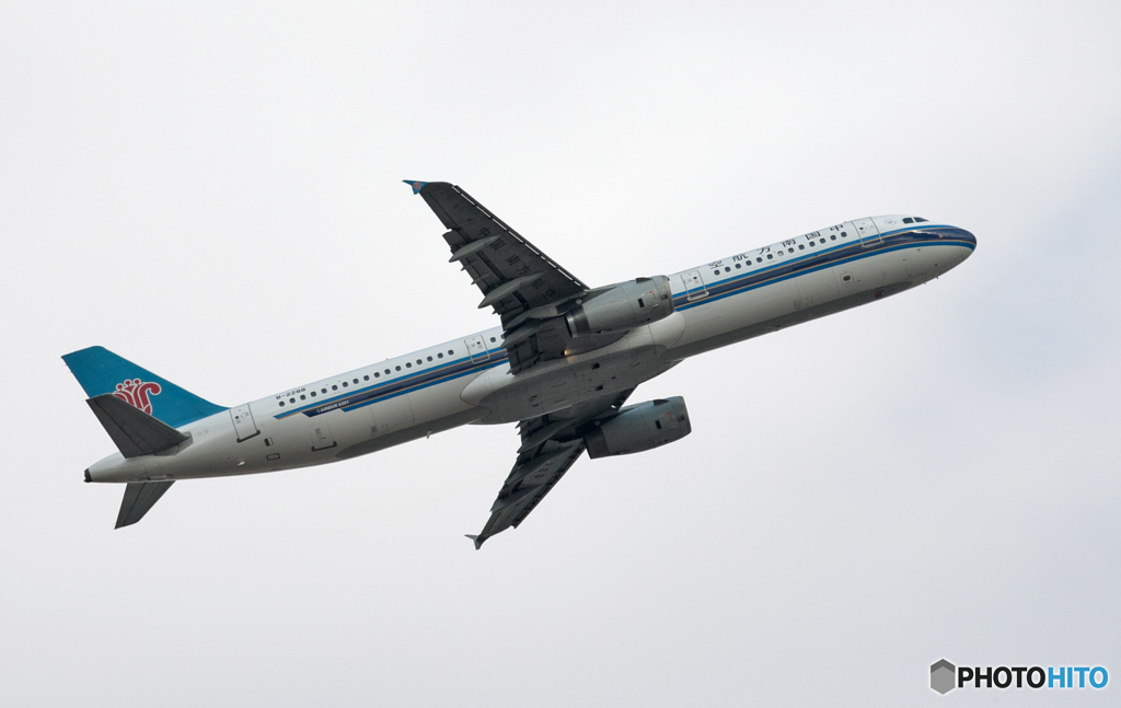 中国南方A321-281 B-2288 飛び立ち　