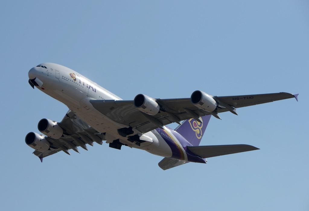 THAI A380-841 離陸