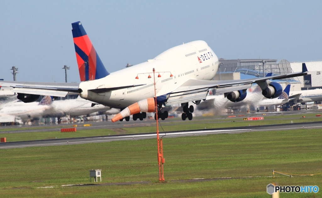 到着　DELTA ７４７ジャンボ機　